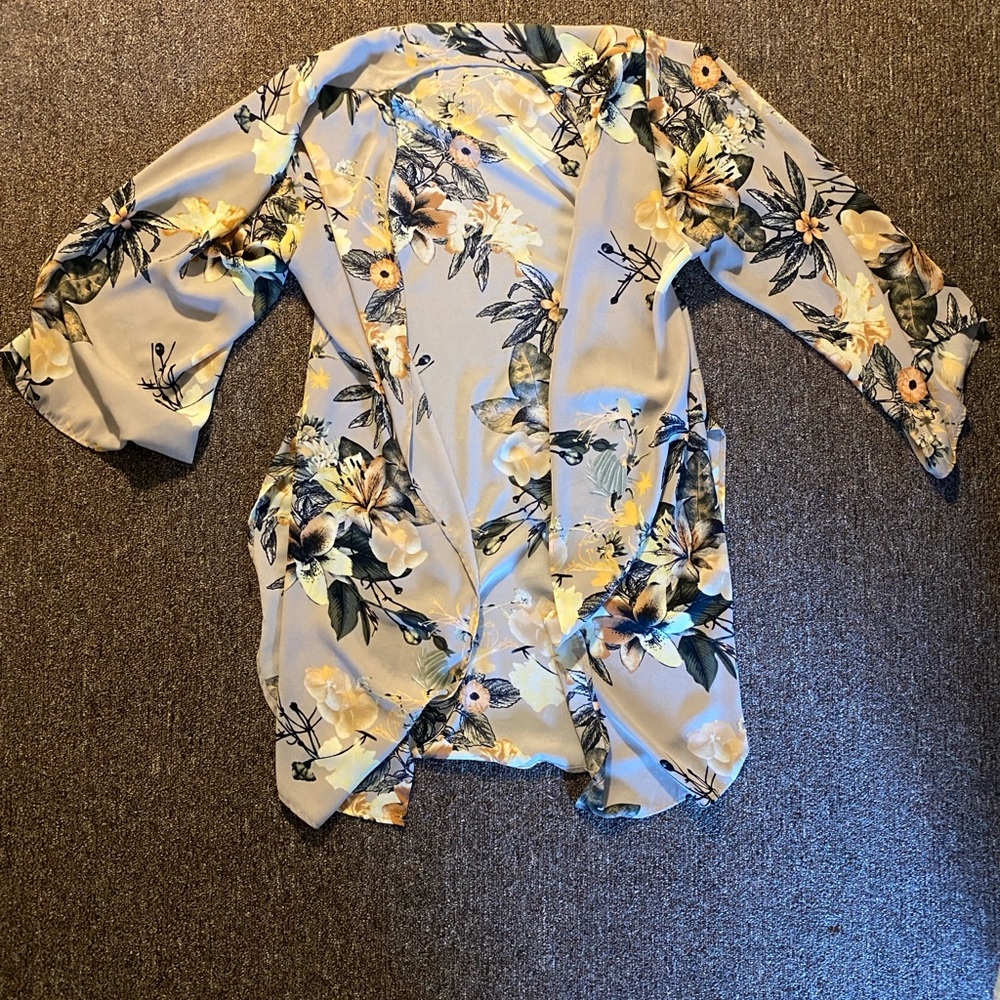 Chris & Carol Floral Open-Front Blouse